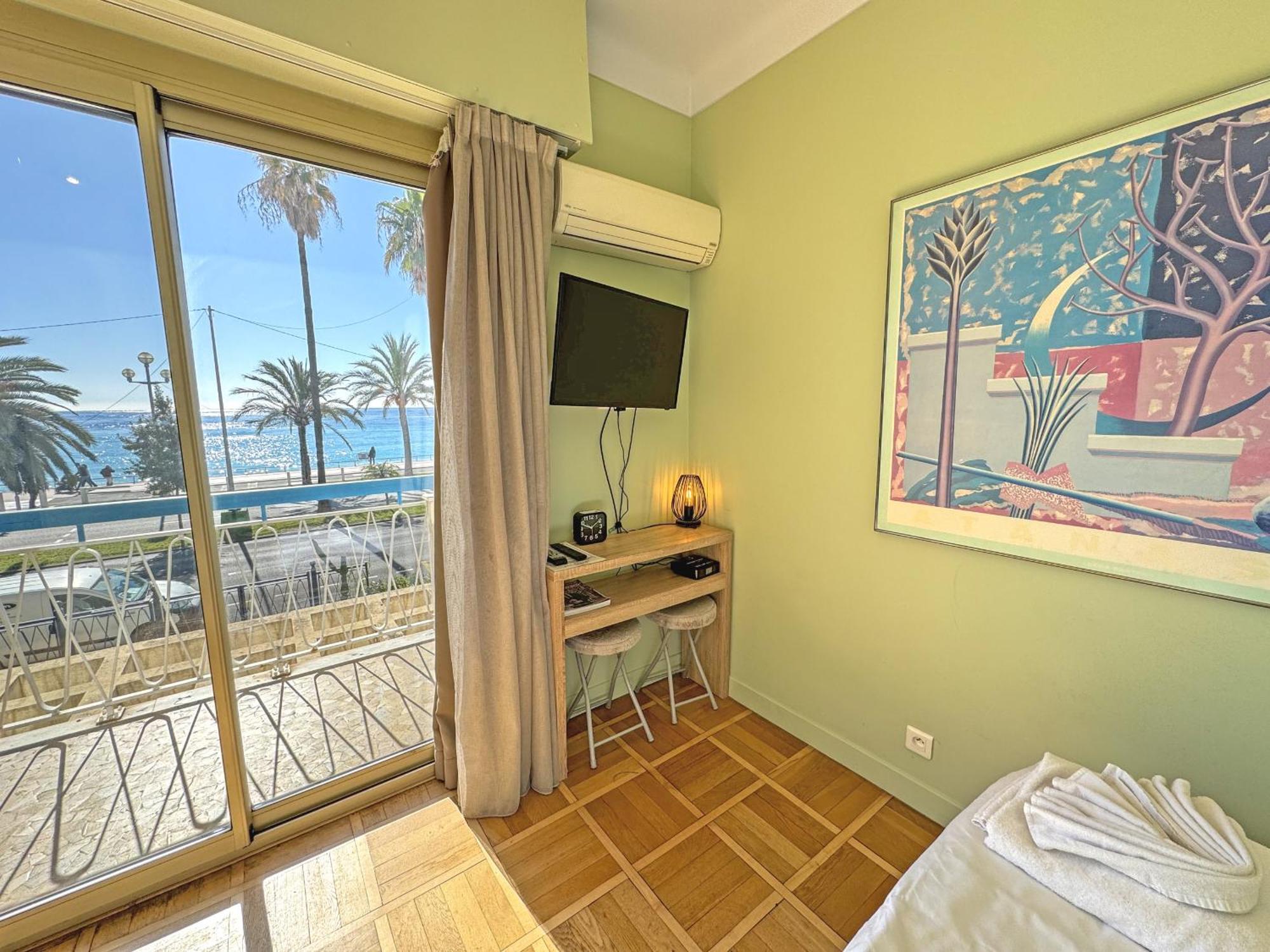Promenade Holiday - Suffren Beach Nisa Exterior foto