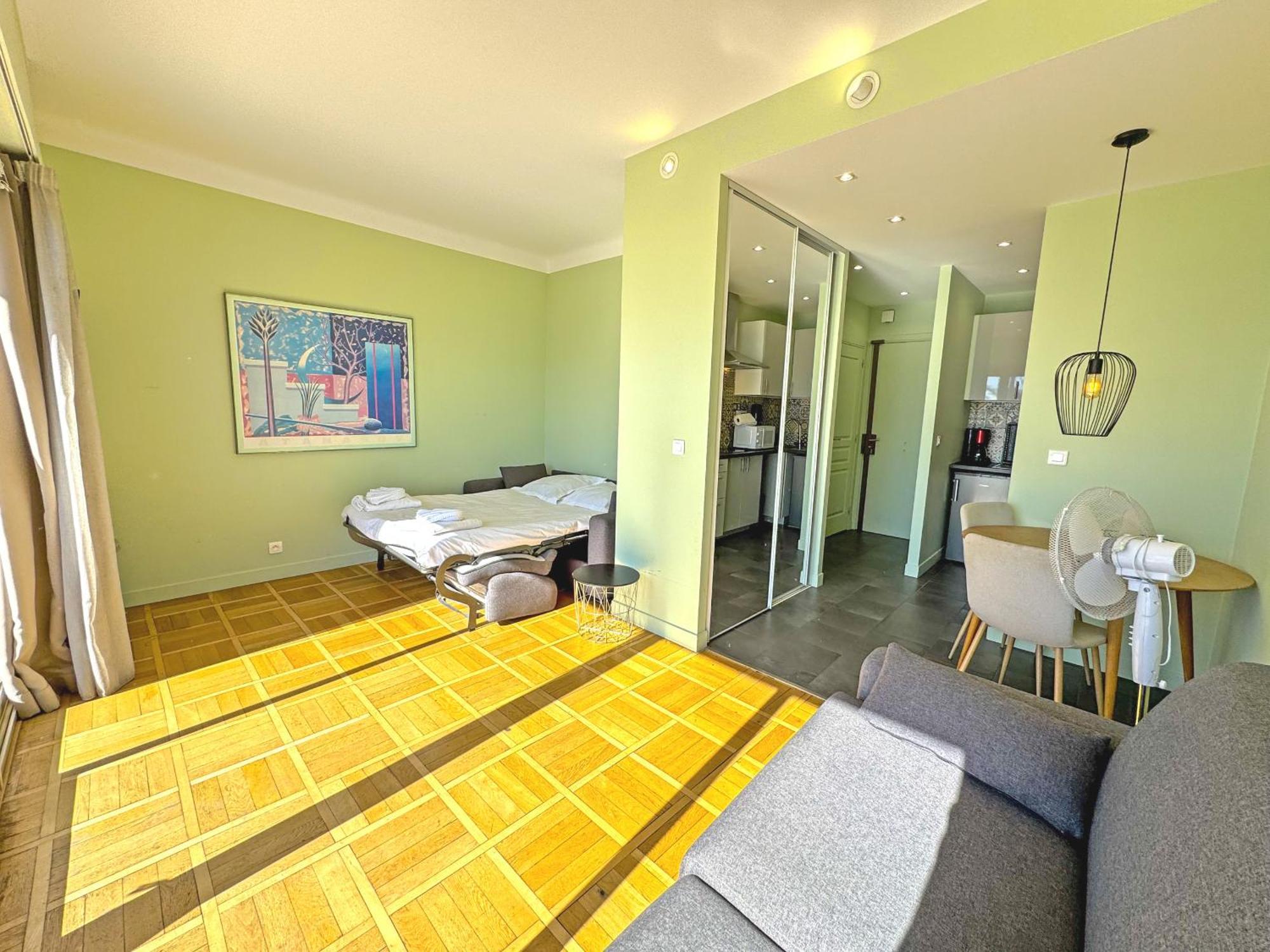 Promenade Holiday - Suffren Beach Nisa Exterior foto